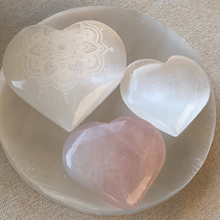 Load image into Gallery viewer, Heart Stones. (Selenite &amp; Rose Quartz)
